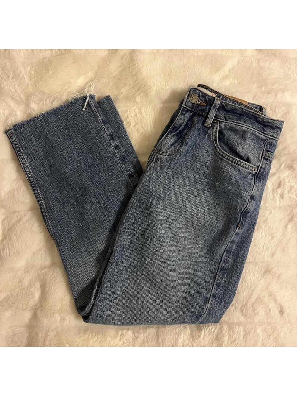 Urban Outfitters BDG Cropped Cowboy Jeans